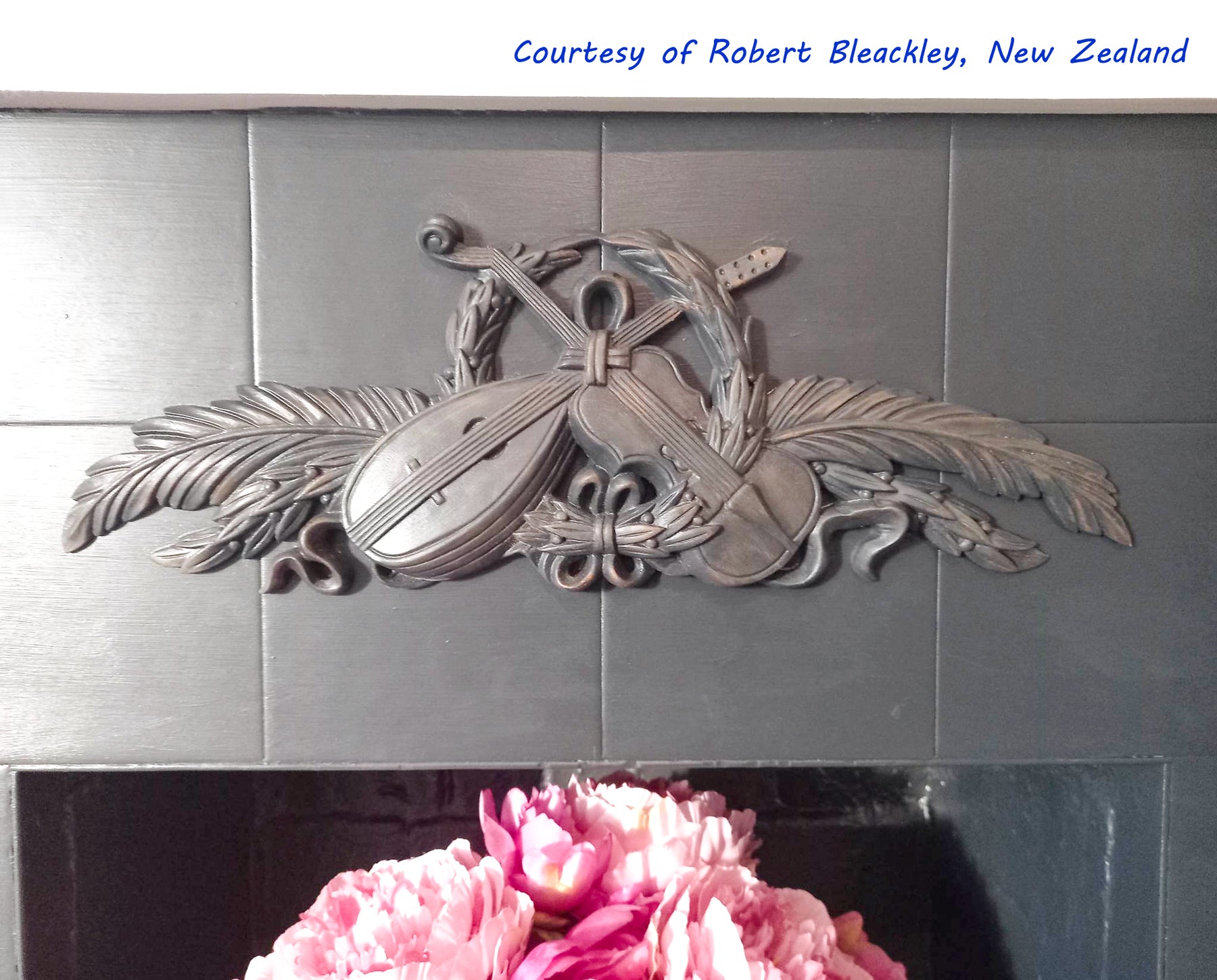 Vintage Olive Musical Wood Carved Applique Onlay, 18-3/4